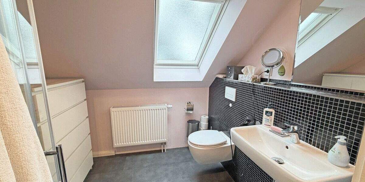 Einfamilienhaus Hünxe Krudenburg - 8 Zimmer, 246 m&sup2;, 550.000&euro; | Angebot:25684454