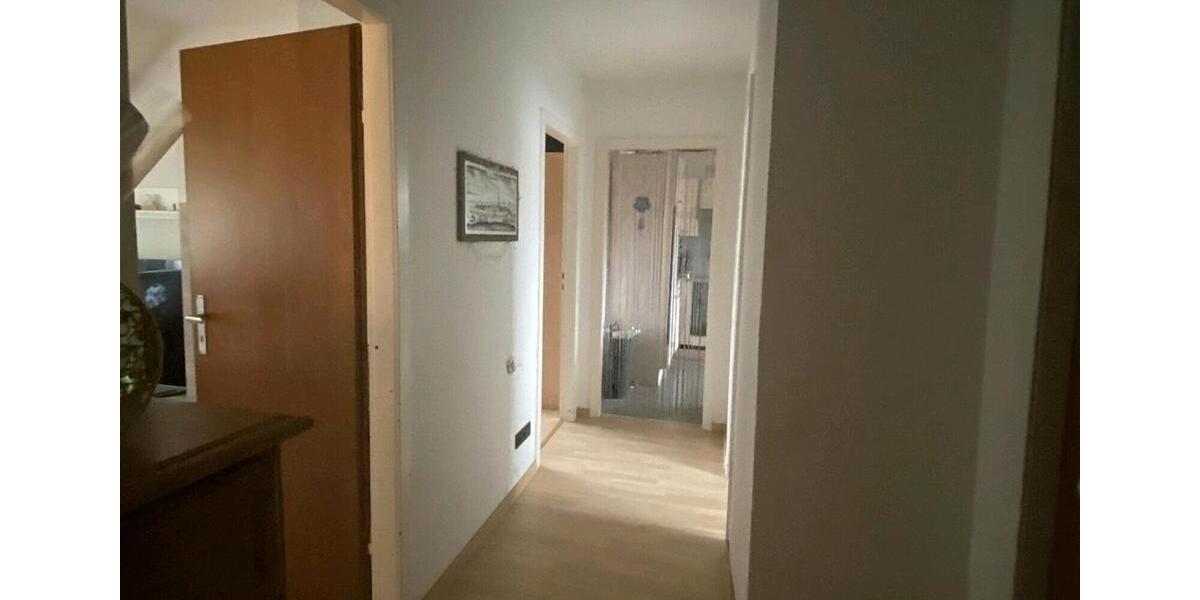 Dachgeschoßwohnung Gelsenkirchen Gelsenkirchen-Nord - 2 Zimmer, 50 m&sup2;, 320&euro; | Angebot:25690798