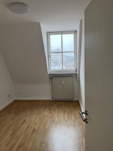 Etagenwohnung Duisburg Dellviertel - 3 Zimmer, 78 m&sup2;, 550&euro; | Angebot:26683998