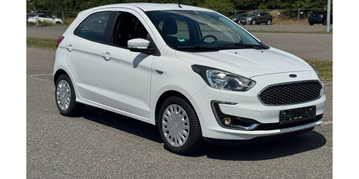 Ford Ka/Ka+ 82.000 km 8.799 &euro; Weeze 47652