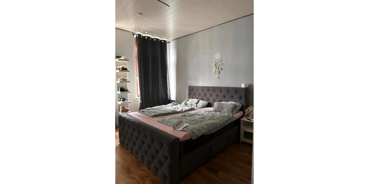 Etagenwohnung Duisburg Mittelmeiderich - 3 Zimmer, 85 m&sup2;, 820&euro; | Angebot:25838651