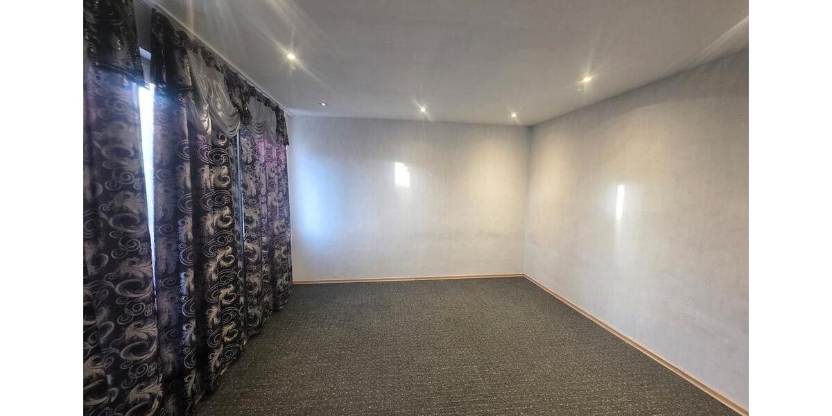 Etagenwohnung Oberhausen - 4 Zimmer, 80 m&sup2;, 136.000&euro; | Angebot:26483354
