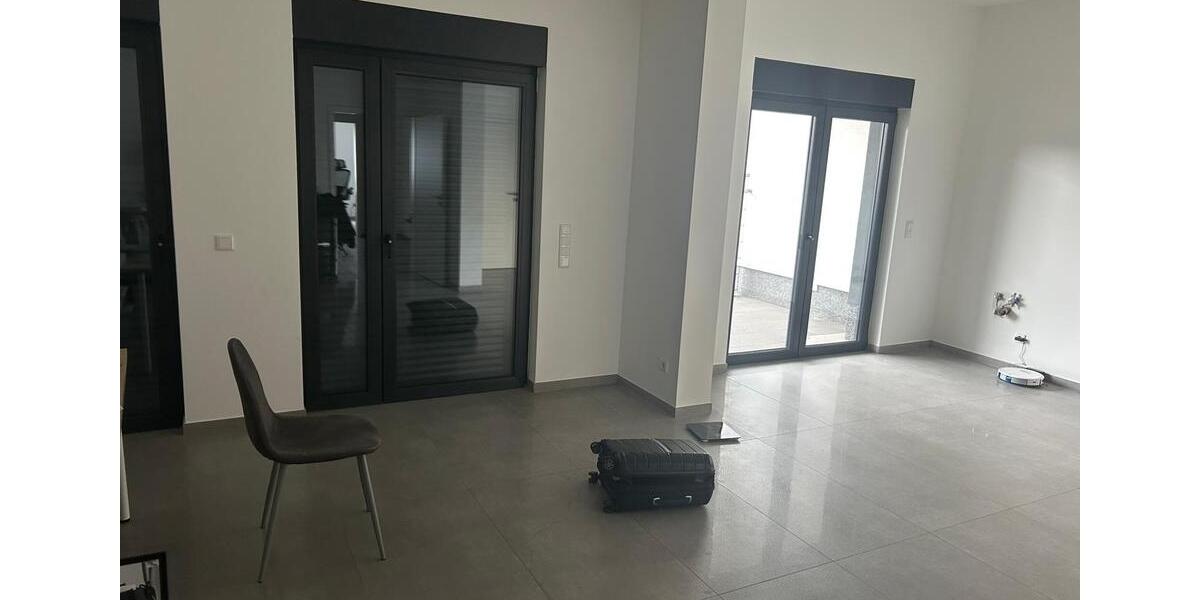 Erdgeschoßwohnung Duisburg Duisburg-Mitte - 1 Zimmer, 65 m&sup2;, 750&euro; | Angebot:26137570