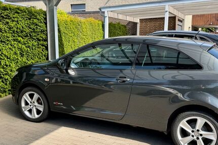 Seat Ibiza 61.717 km 5.850 &euro; Bocholt 46395