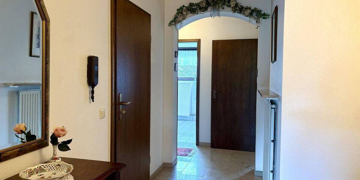 Etagenwohnung Moers Hülsdonk - 4 Zimmer, 104 m&sup2;, 279.000&euro; | Angebot:26595182