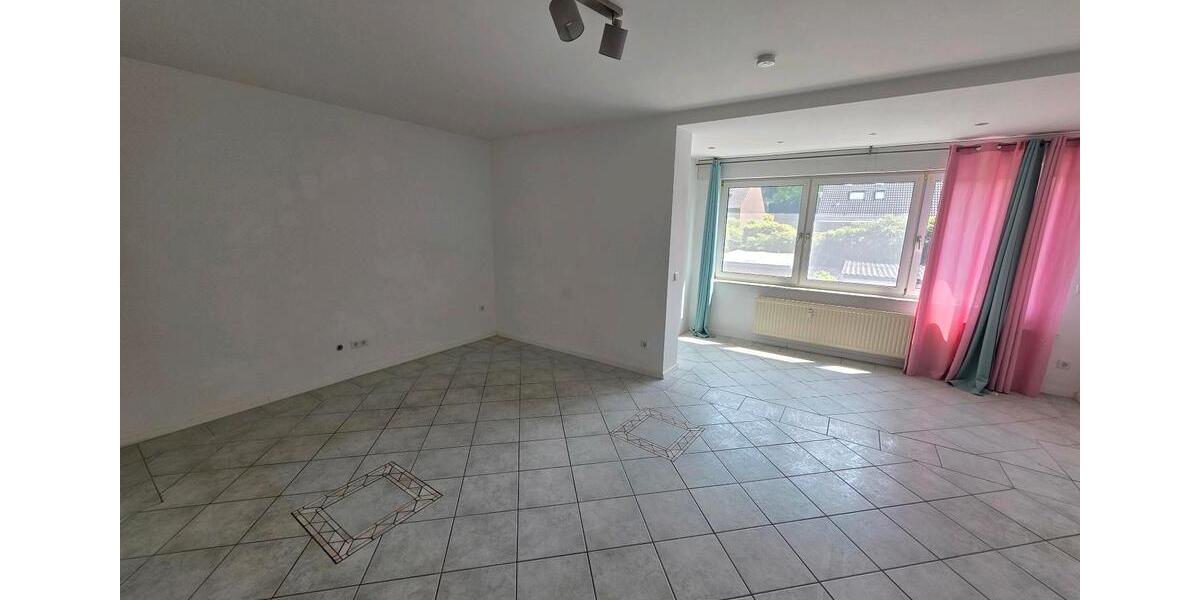 Etagenwohnung Oberhausen Schmachtendorf - 2 Zimmer, 64 m&sup2;, 790&euro; | Angebot:26517430