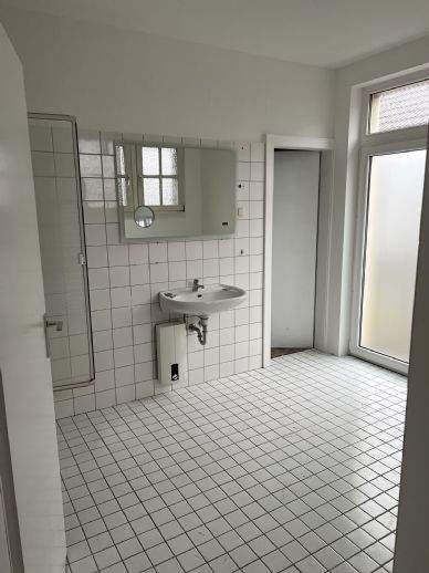 Etagenwohnung Duisburg Dellviertel - 3 Zimmer, 78 m&sup2;, 550&euro; | Angebot:26683998