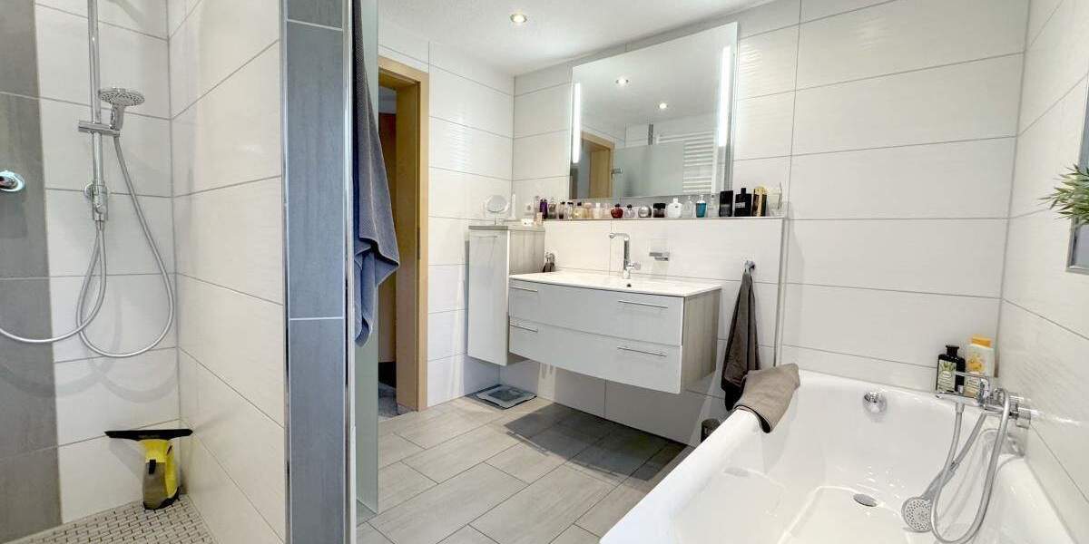 Einfamilienhaus Oberhausen Schwarze Heide - 7 Zimmer, 176 m&sup2;, 595.000&euro; | Angebot:25709904