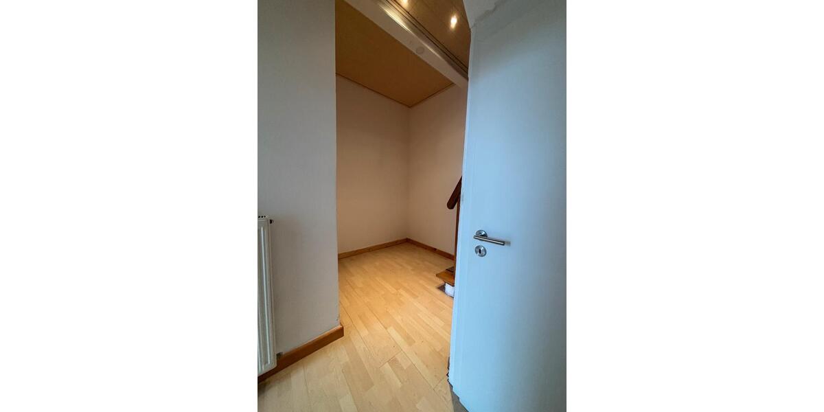 Etagenwohnung Rees - 7 Zimmer, 120 m&sup2;, 1.020&euro; | Angebot:24741288