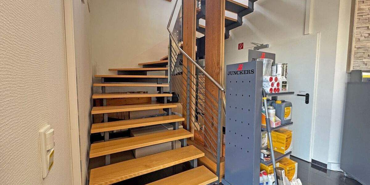 Gewerbeobjekt Voerde Holthausen - 4 Zimmer, 247 m&sup2;, 685.000&euro; | Angebot:25775726