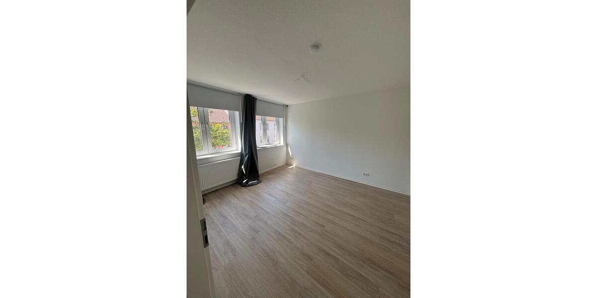 Etagenwohnung Wesel Fusternberg - 3 Zimmer, 92 m&sup2;, 880&euro; | Angebot:26587569