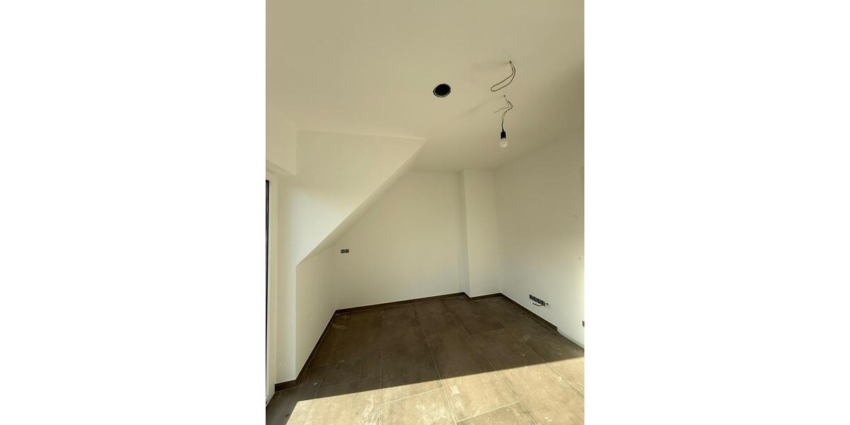 Dachgeschoßwohnung Borken - 3 Zimmer, 88 m&sup2;, 1.100&euro; | Angebot:25612756