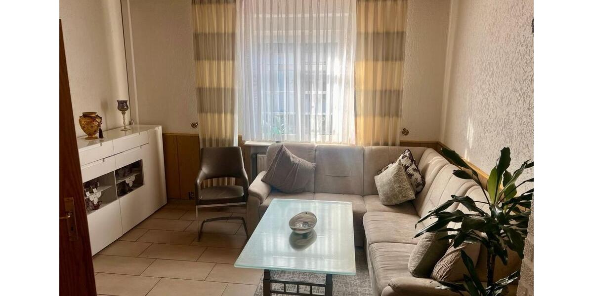 Reihenhaus Duisburg Rheinhausen - 3 Zimmer, 80 m&sup2;, 1.200&euro; | Angebot:25935972