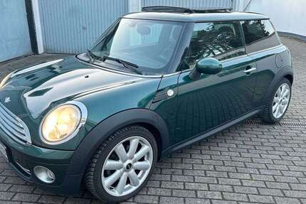 Mini Cooper 151.400 km 5.600 &euro; Oberhausen 46047
