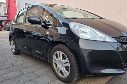 Honda Jazz 146.000 km 2.890 &euro; Duisburg 47198