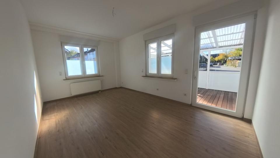 Erdgeschoßwohnung Oberhausen Schmachtendorf - 3.5 Zimmer, 110 m&sup2;, 1.400&euro; | Angebot:26038742