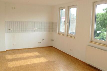 Wohnung Duisburg Mittelmeiderich - 2.5 Zimmer, 71 m&sup2;, 120.000&euro; | Angebot:26124179