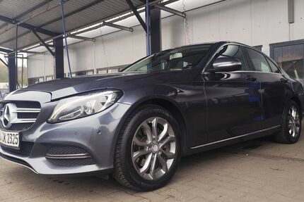 Mercedes-Benz C 220 330.000 km 9.000 &euro; Duisburg 47169