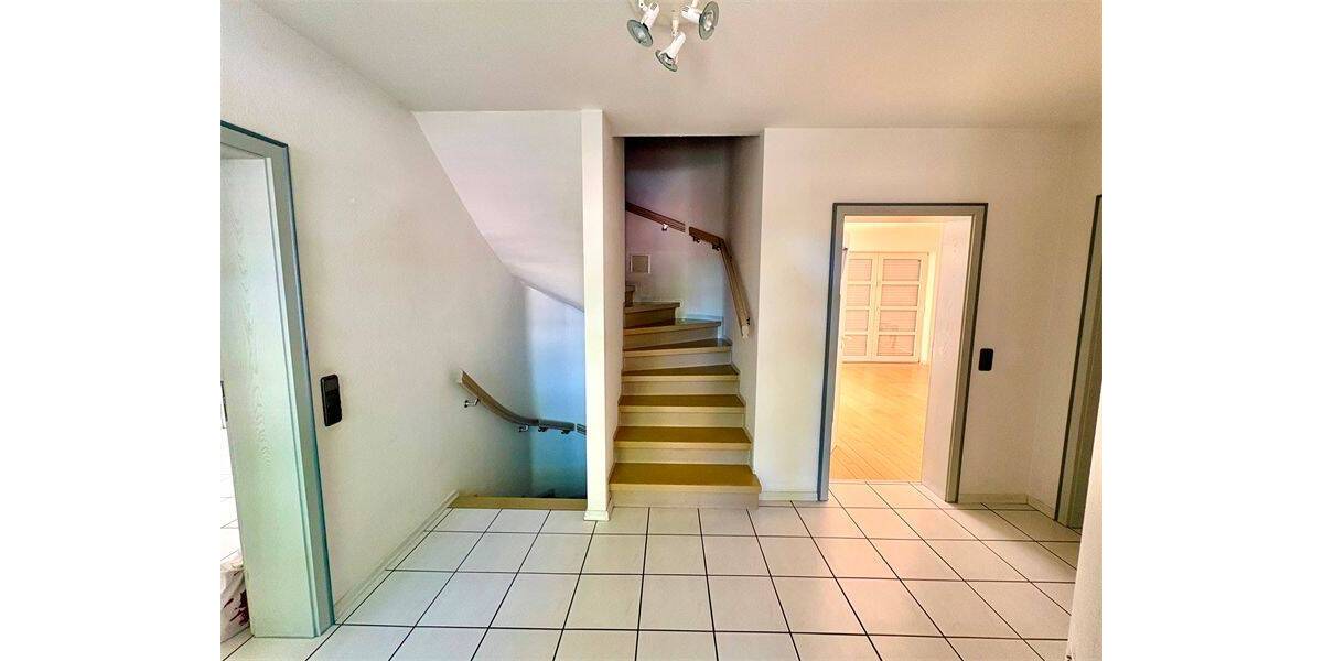 Einfamilienhaus Geldern - 8 Zimmer, 200 m&sup2;, 625.000&euro; | Angebot:26596105