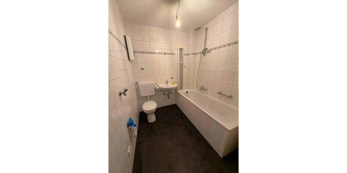 Etagenwohnung Duisburg Laar - 3 Zimmer, 85 m&sup2;, 550&euro; | Angebot:25876258