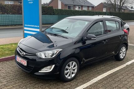 Hyundai i20 124.677 km 4.490 &euro; Kalkar 47546