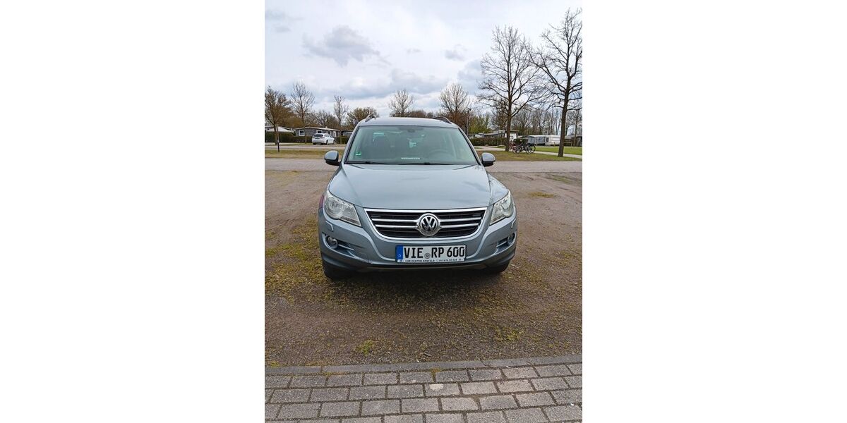 VW Tiguan 220.000 km 5.400 &euro; Kalkar 47546