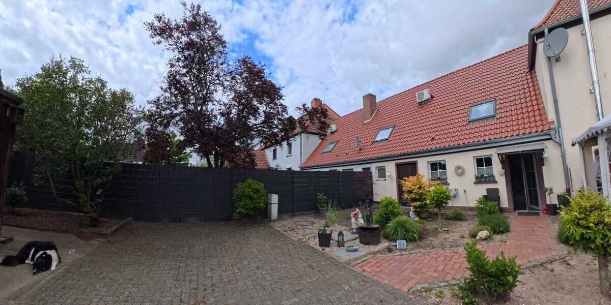 Exklusives Investment mit Ferienwohnung & vermietetem Reihenhaus in Weeze - Reihenmittelhaus Weeze | Angebot:26650063