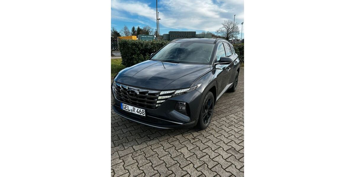 Hyundai TUCSON 80.000 km 22.900 &euro; Kevelaer 47623