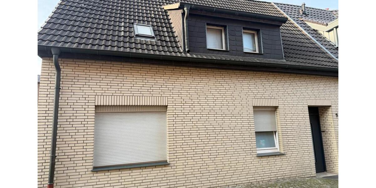 Reihenhaus Borken - 5 Zimmer, 145 m&sup2;, 1.700&euro; | Angebot:26581637