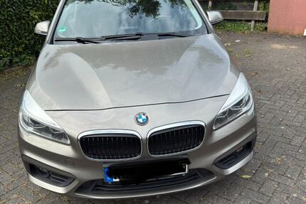 BMW 218 Active Tourer 164.600 km 9.990 &euro; Kerken 47647