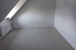 Dachgeschoßwohnung Duisburg Hochheide - 2.5 Zimmer, 49 m&sup2;, 452&euro; | Angebot:26627518