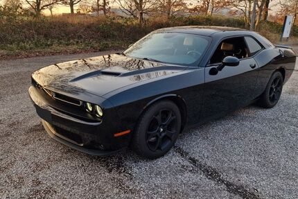Dodge Challenger 162.000 km 24.990 &euro; Duisburg 47059