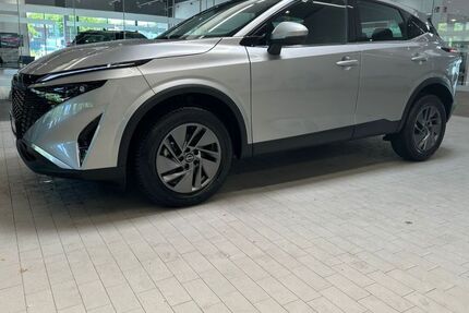 Nissan Qashqai 14.791 km 25.880 &euro; Dinslaken 46539