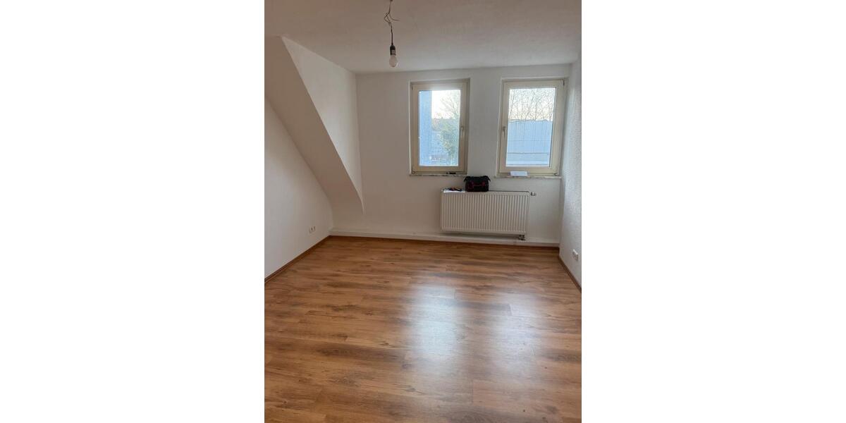 Dachgeschoßwohnung Duisburg Rheinhausen - 2 Zimmer, 50 m&sup2;, 685&euro; | Angebot:26652881
