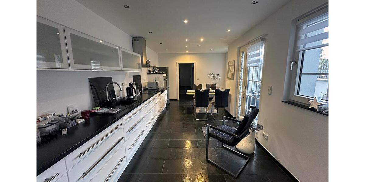 Reihenhaus Kevelaer - 3 Zimmer, 118 m&sup2;, 1.000&euro; | Angebot:25803613